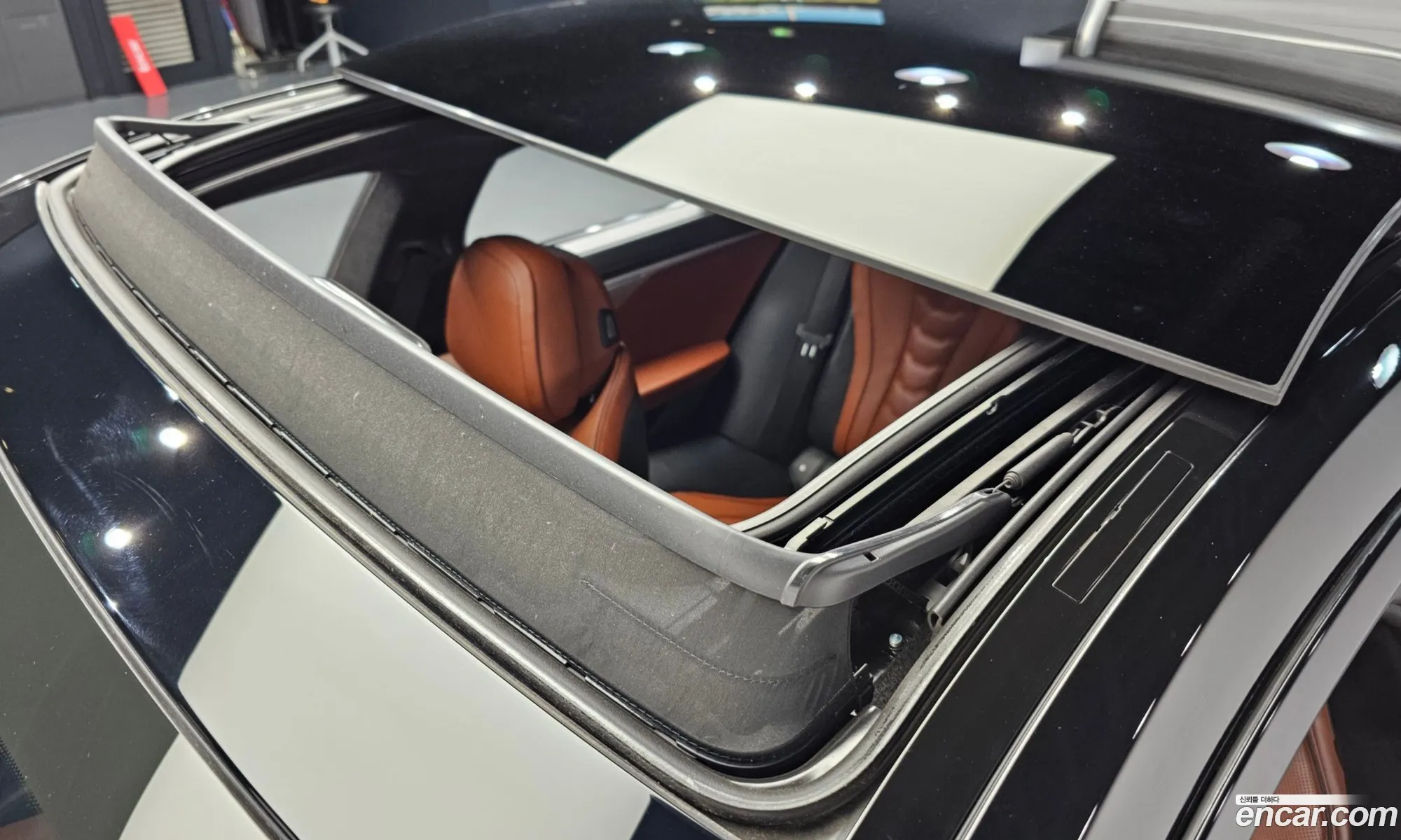 BMW 8 Series 2023 — 8