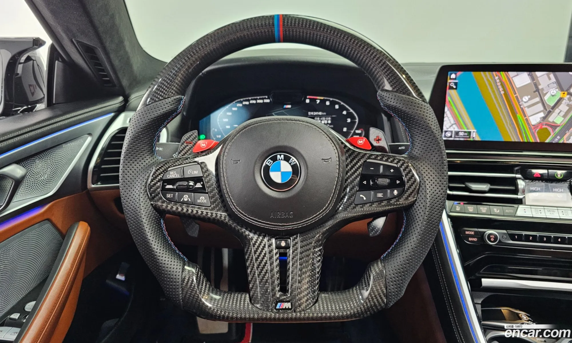 BMW 8 Series 2023 — 16