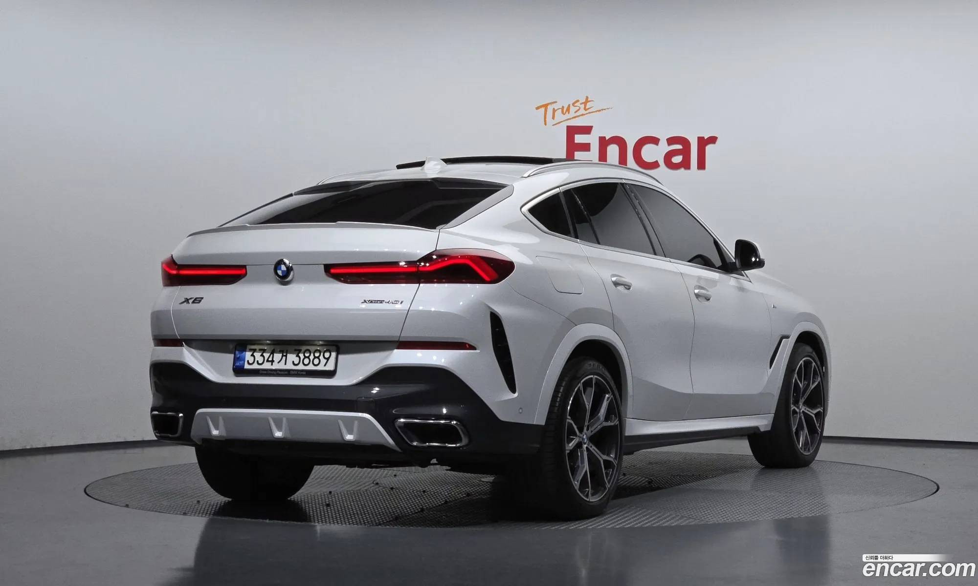 BMW X6 2021 — 18