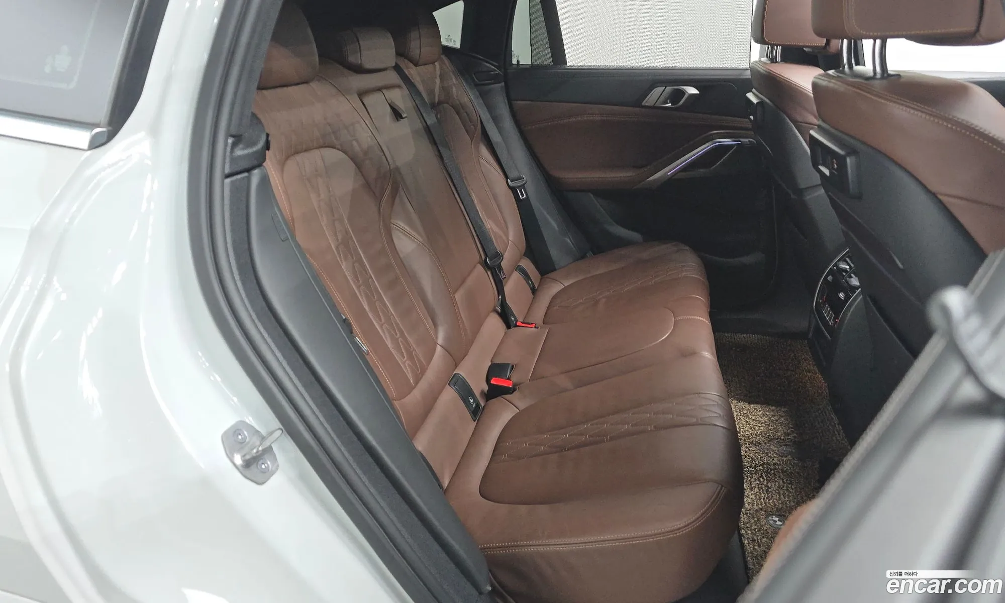BMW X6 2021 — 16