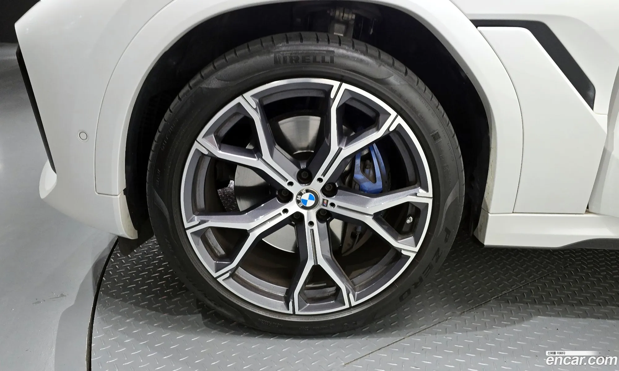 BMW X6 2021 — 8