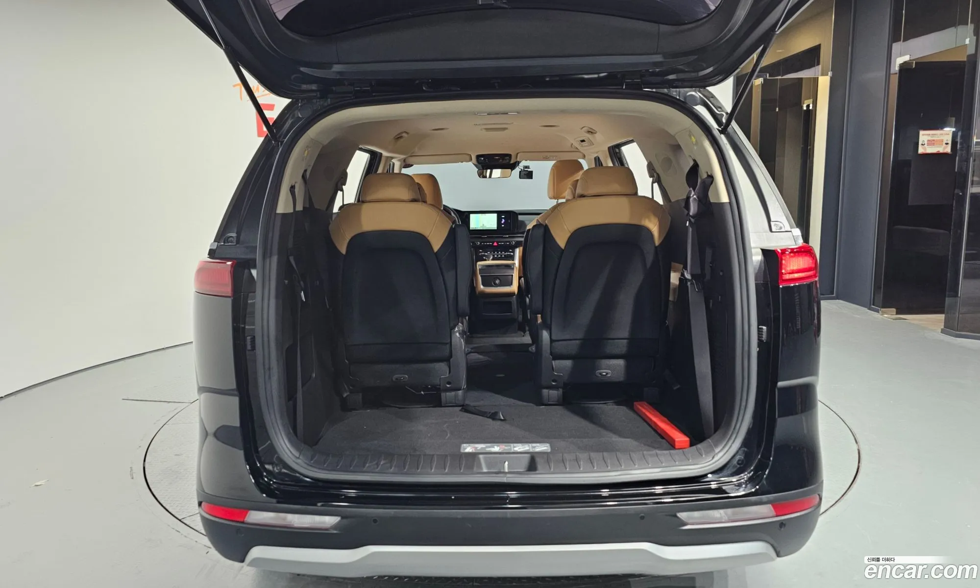 Kia Carnival 2022 — 10