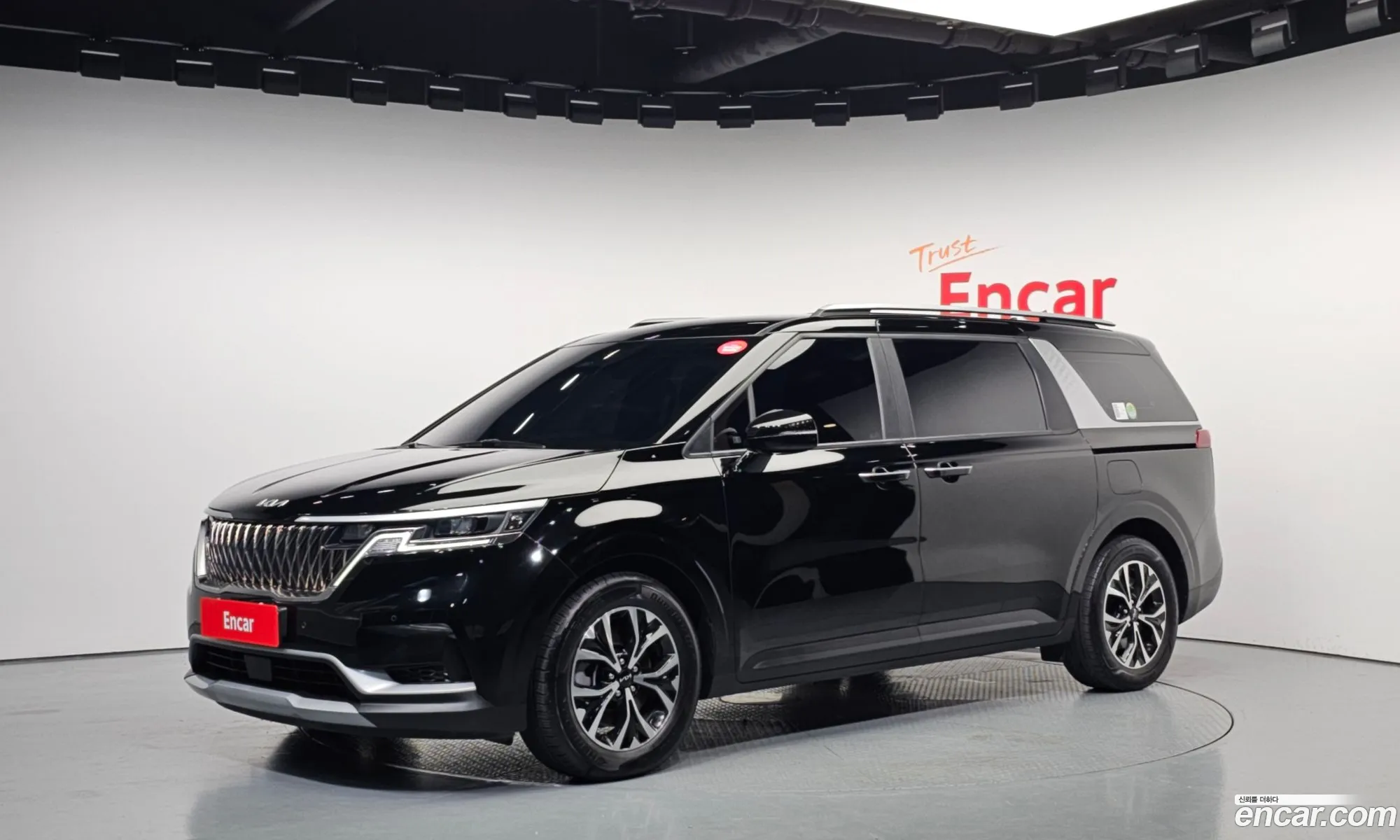 Kia Carnival 2022 — 2