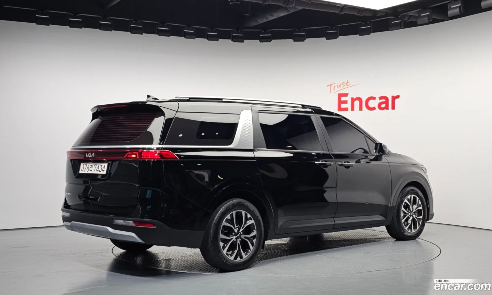 Kia Carnival 2022 — 12