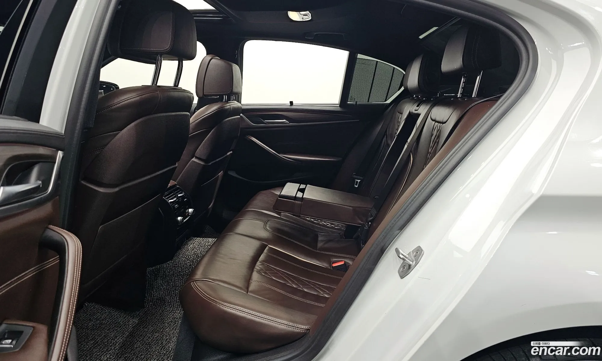 BMW 5 Series 2017 — 18
