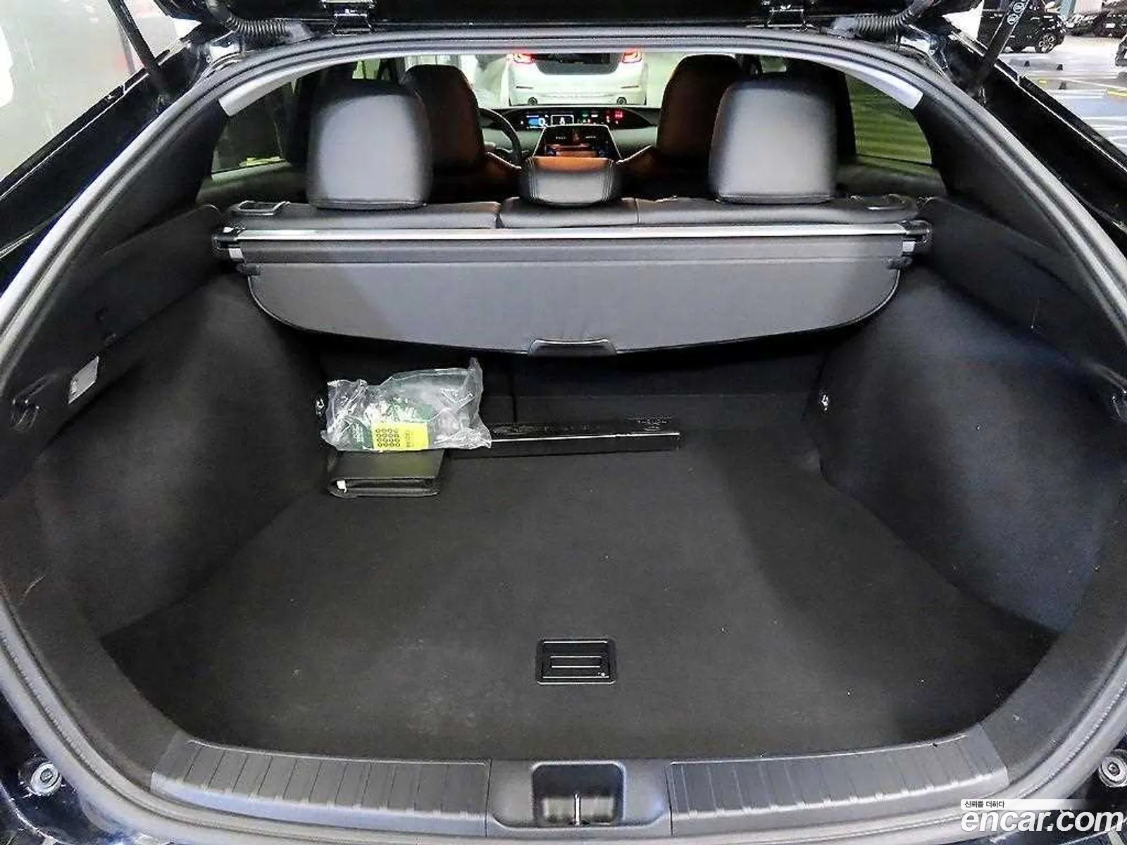 Toyota Prius 2022 — 12