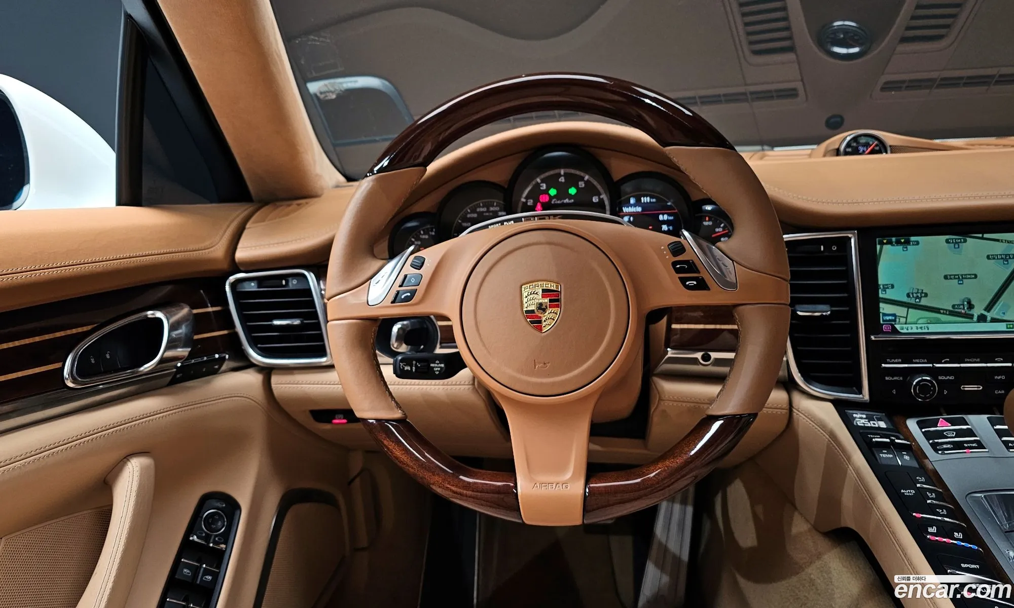 Porsche Panamera 2014 — 16
