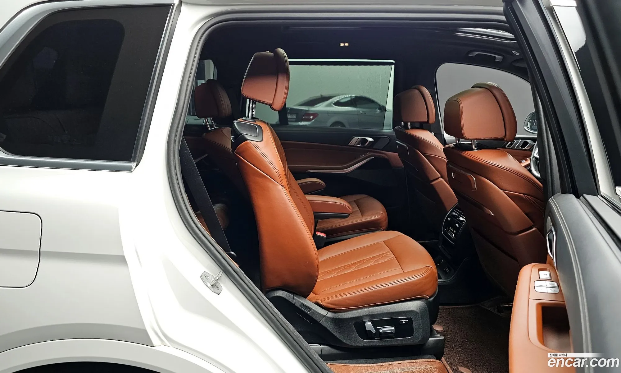 BMW X7 2023 — 10
