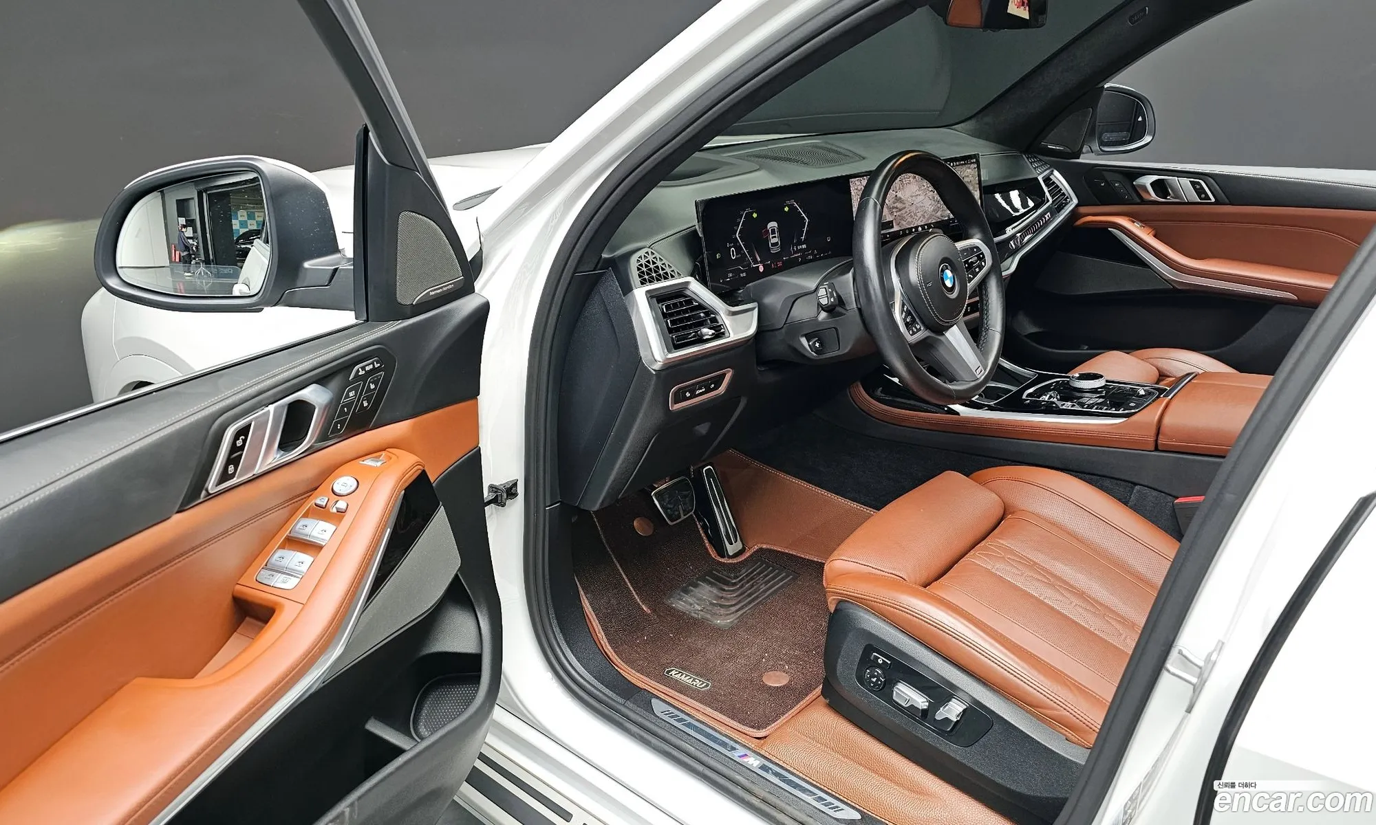 BMW X7 2023 — 12