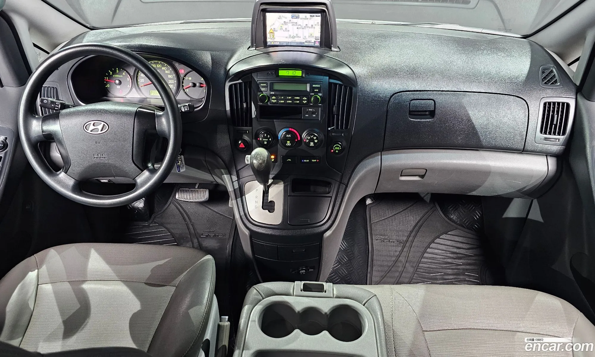 Hyundai Grand Starex 2011 — 8