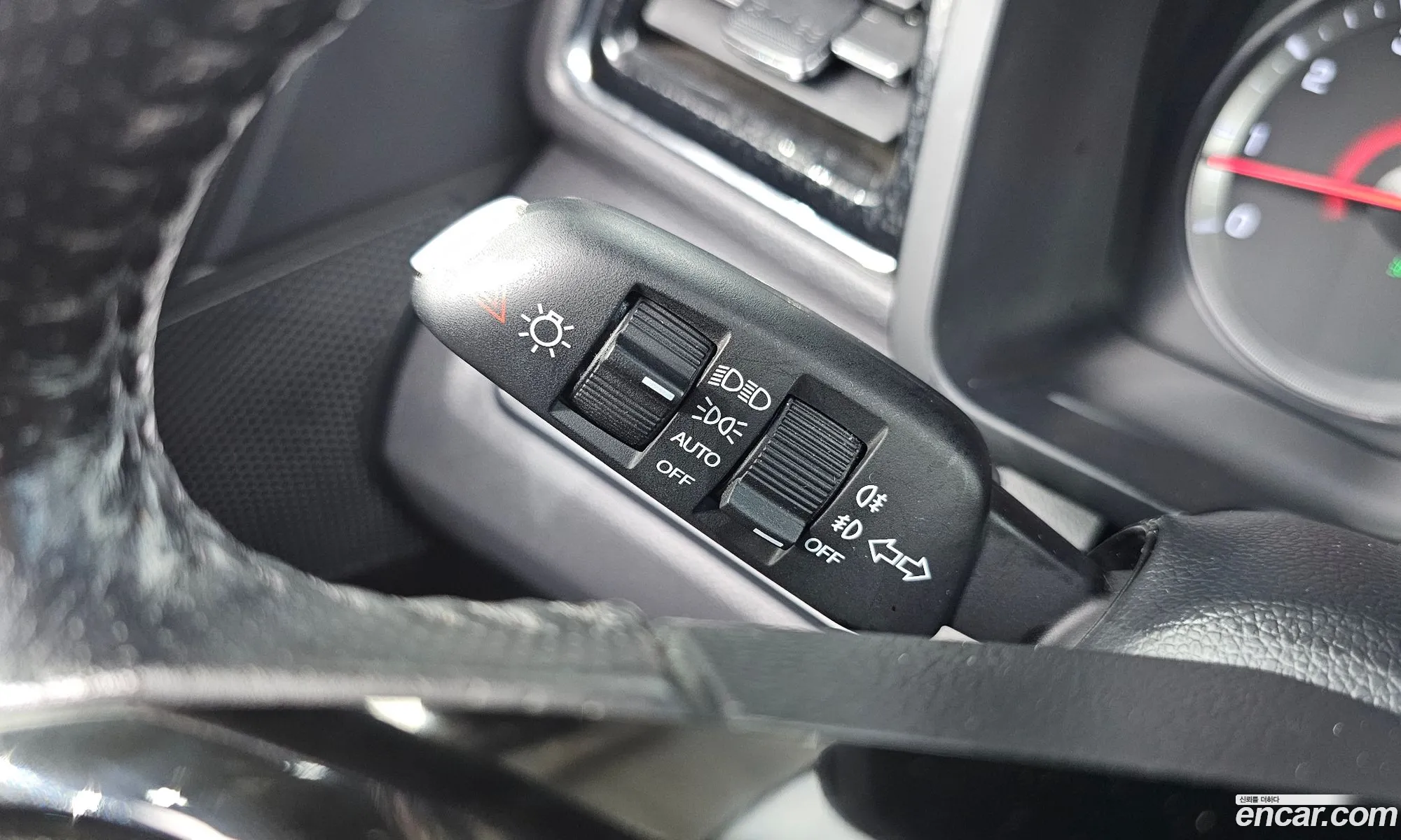 KG Mobility (SsangYong) Tivoli 2019 — 18
