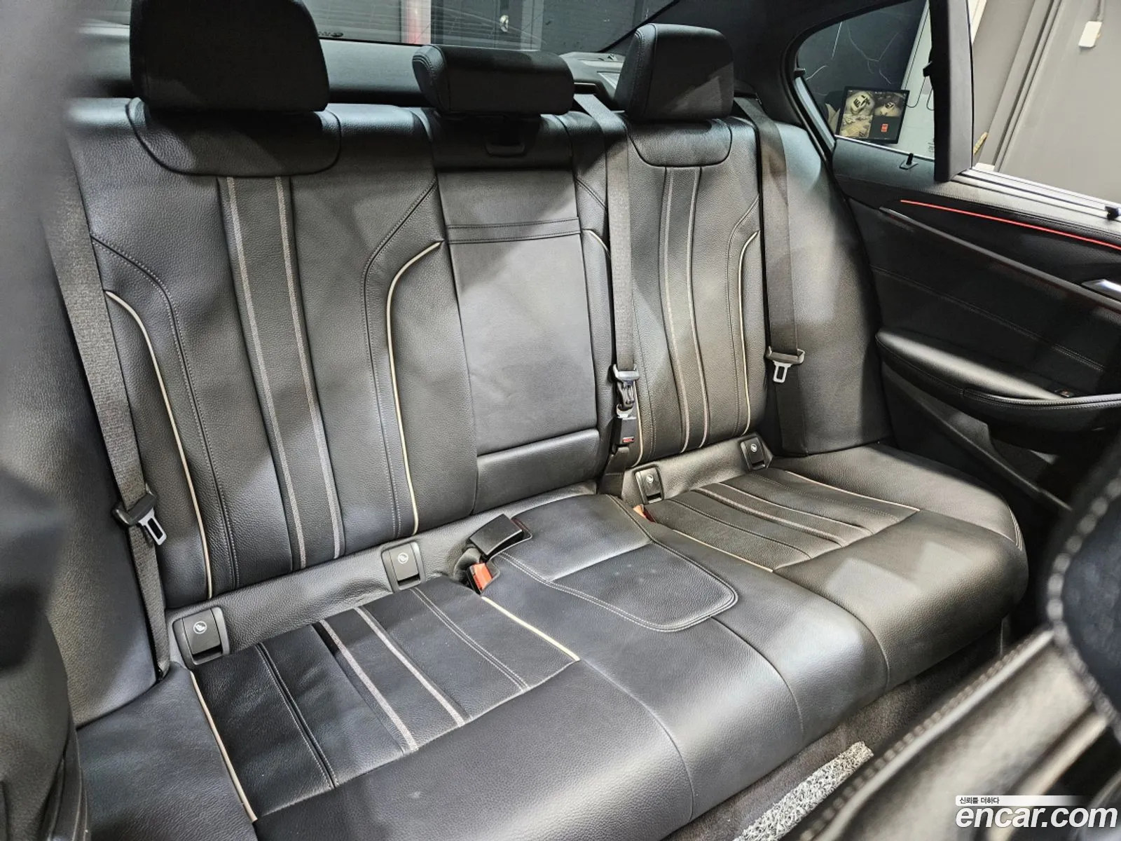 BMW 5 Series 2022 — 17