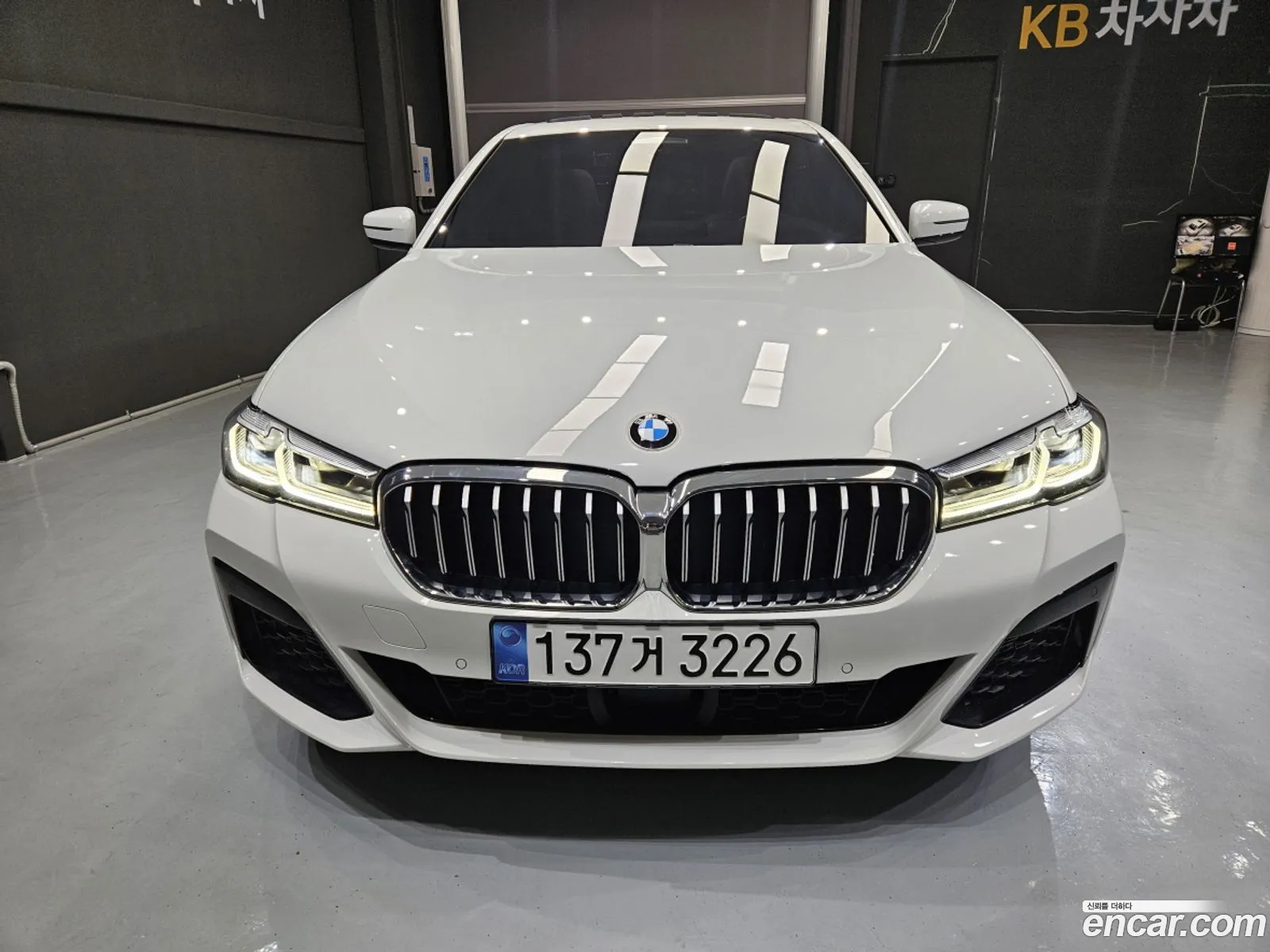 BMW 5 Series 2022 — 14