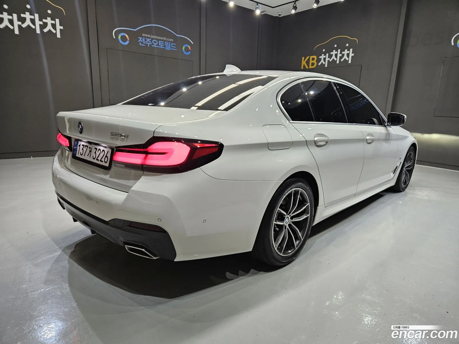 BMW 5 Series 2022 — 6