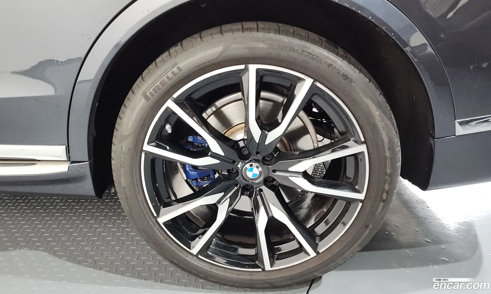 BMW X7 2021 WBATB4101M9F67266 — 19