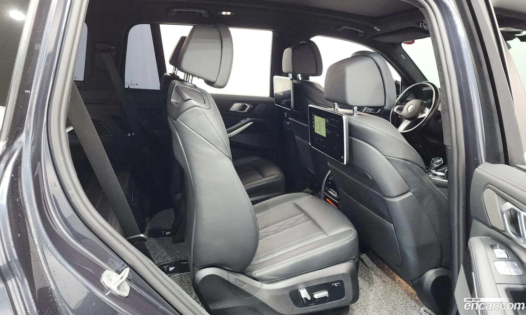 BMW X7 2021 WBATB4101M9F67266 — 11