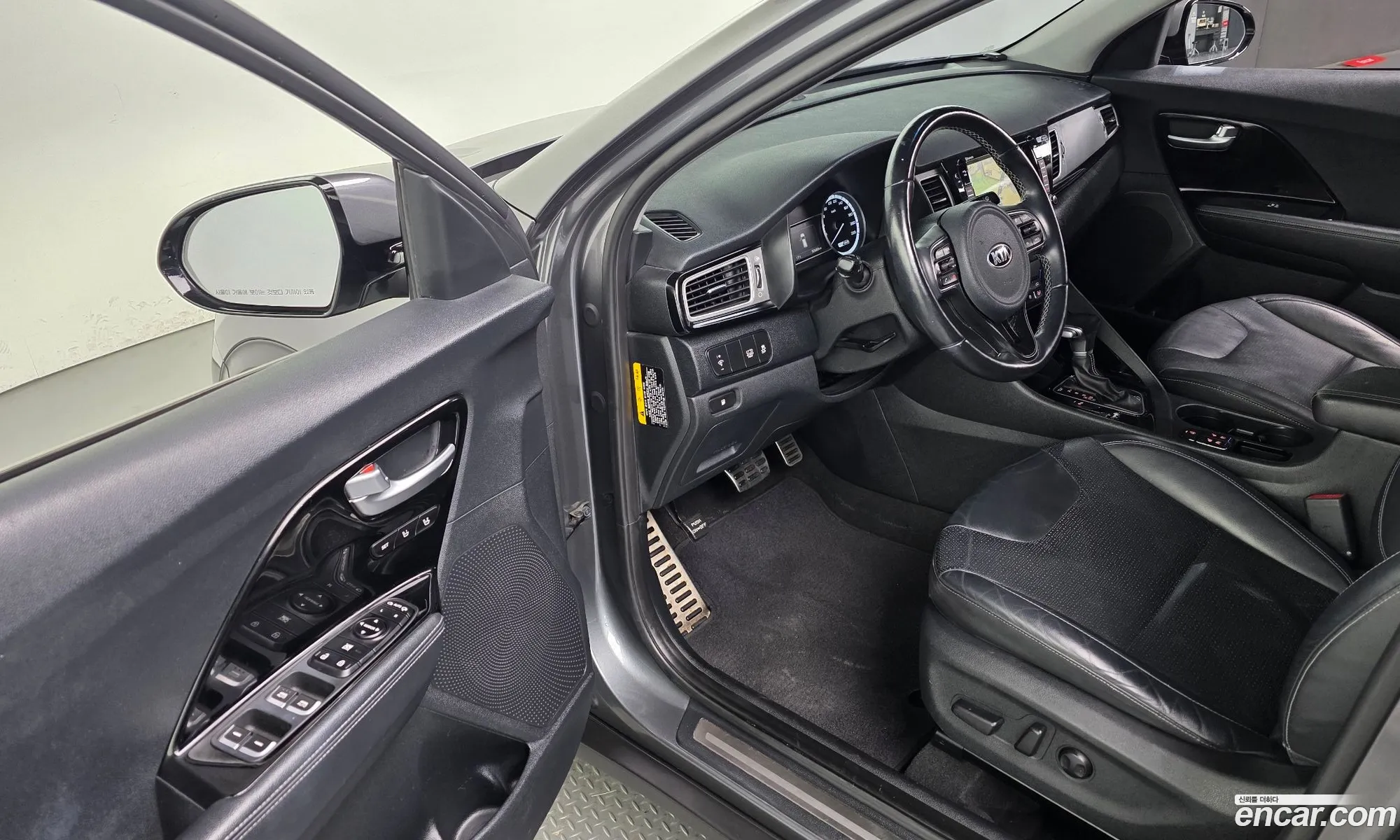 Kia Niro 2017 — 6