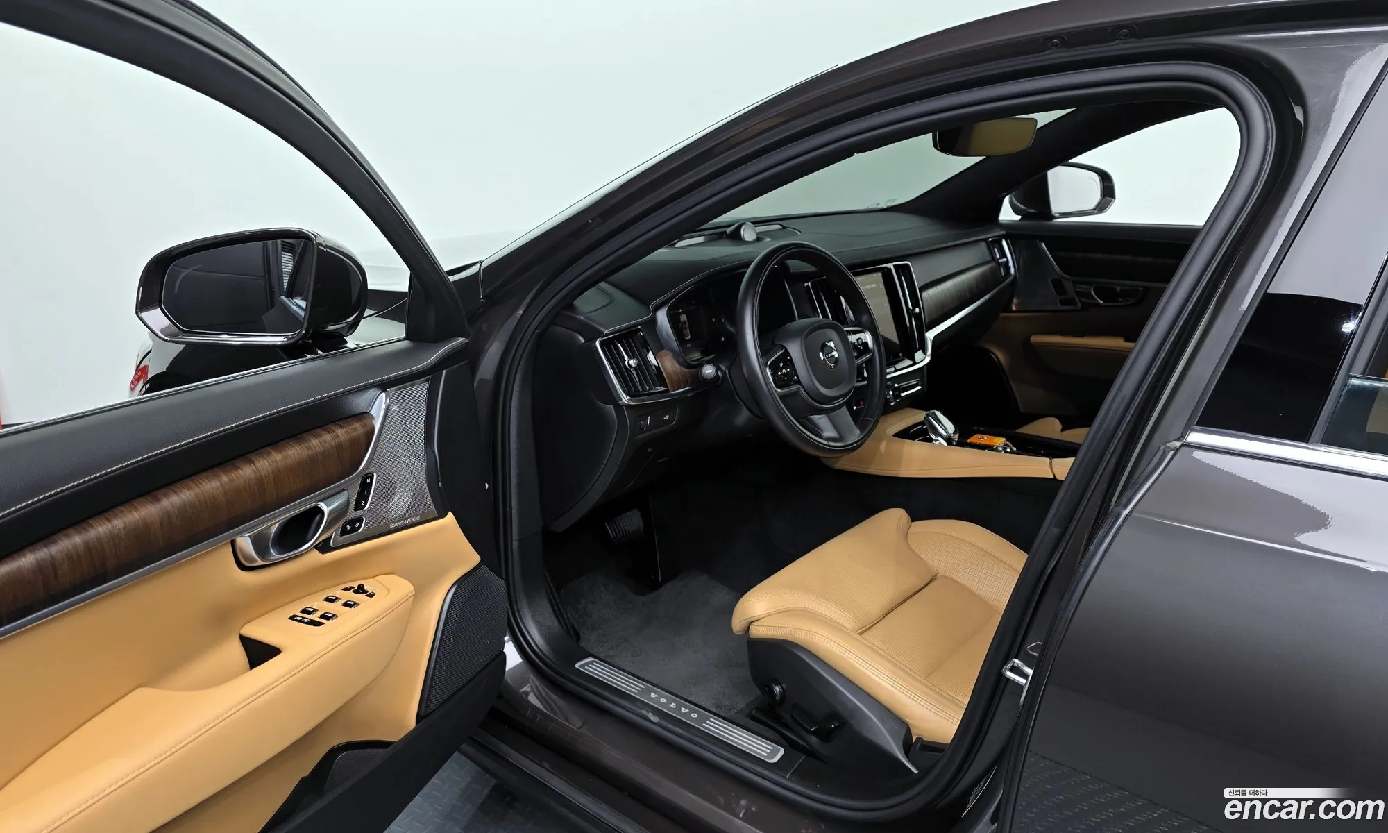 Volvo S90 2022 LVYPTL12DNP271834 — 10