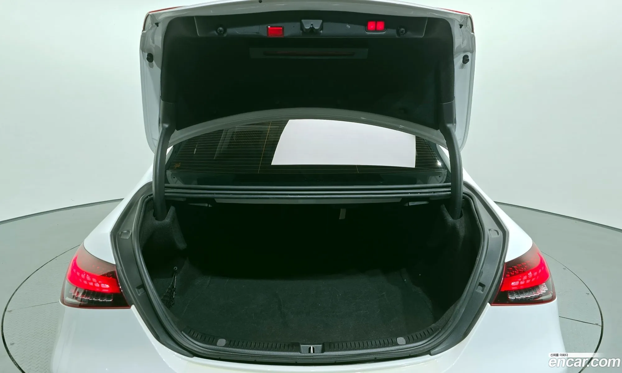 Mercedes-Benz E-Class W213 2021 W1KZF8GB8MA955100 — 12