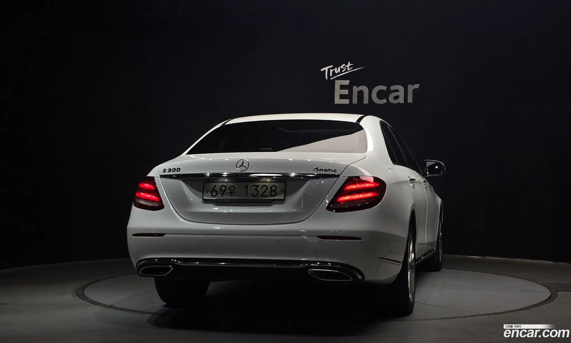Mercedes-Benz E-Class W213 2017 WDDZF4KB6JA315527 — 18