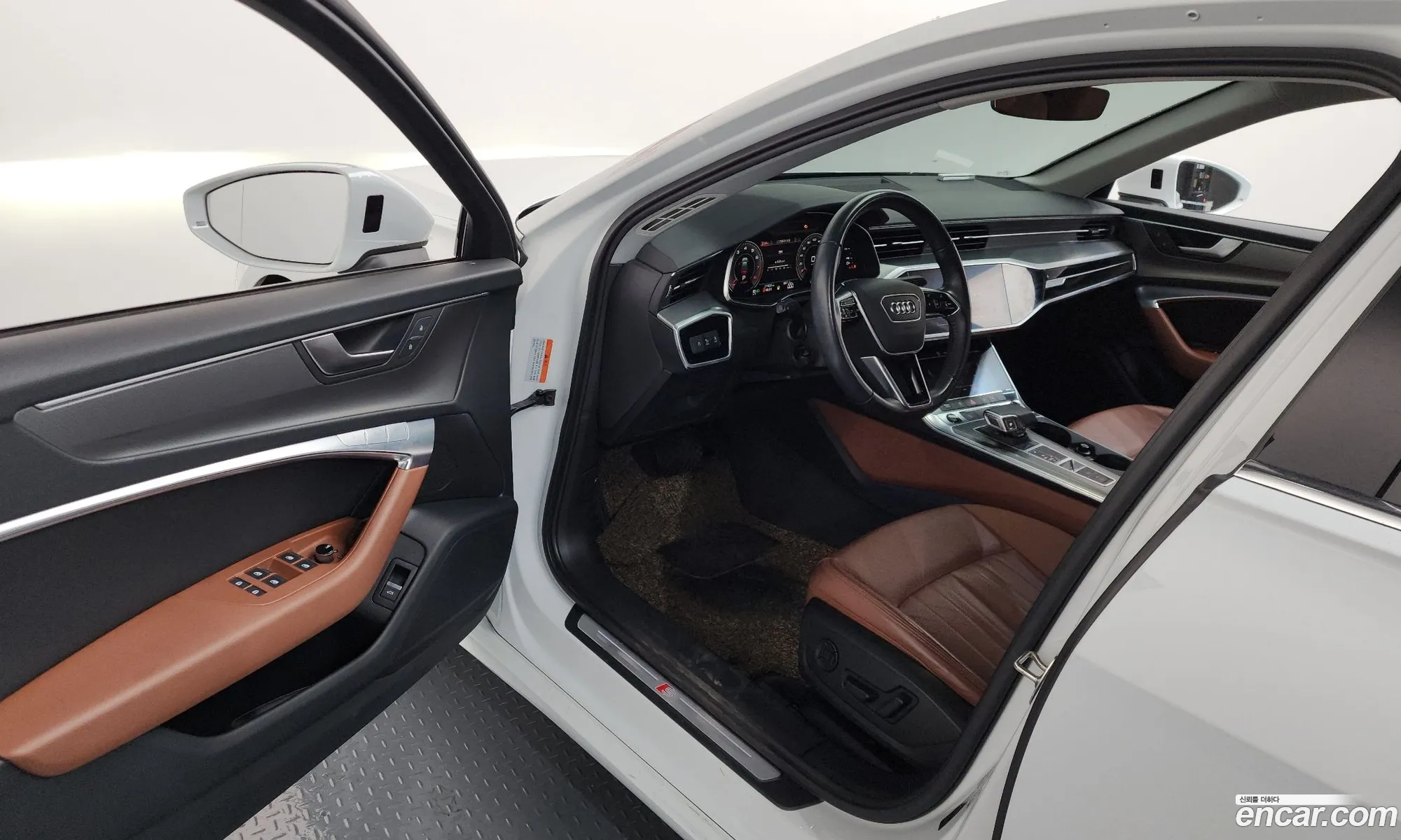 Audi A6 2021 WAUZZZF23MN031971 — 2