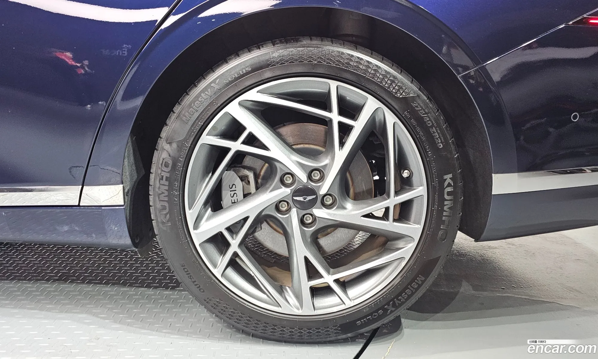 Genesis G90 2022 — 17