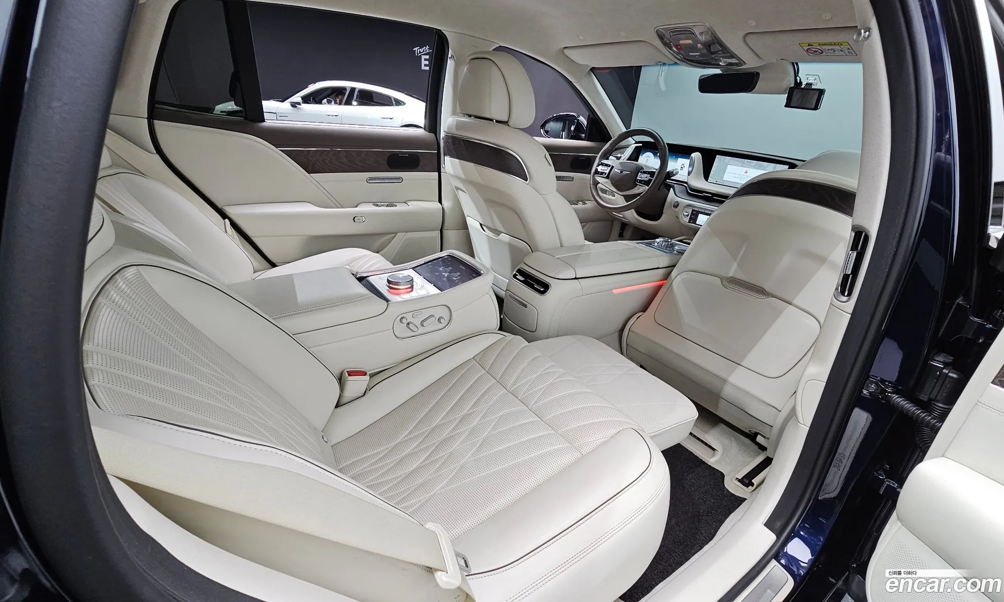 Genesis G90 2022 — 8