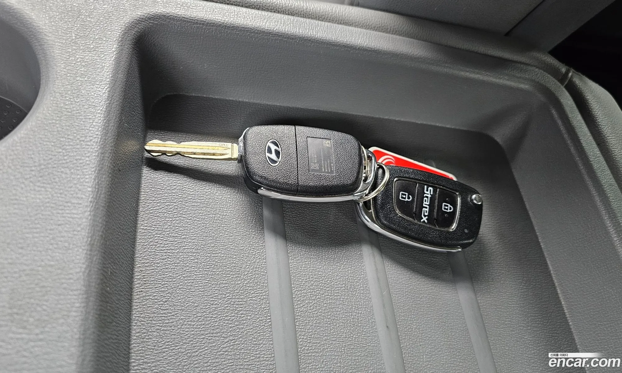 Hyundai Grand Starex 2018 — 11