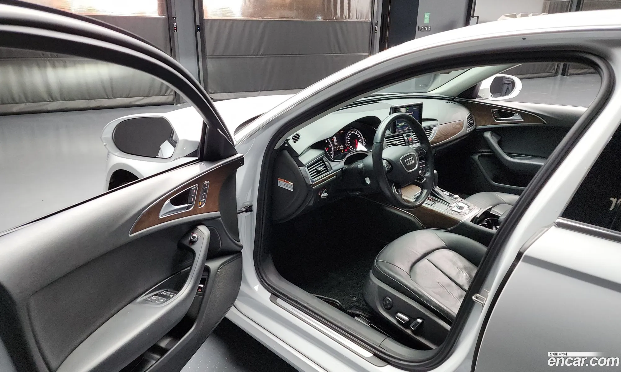 Audi A6 2015 — 12