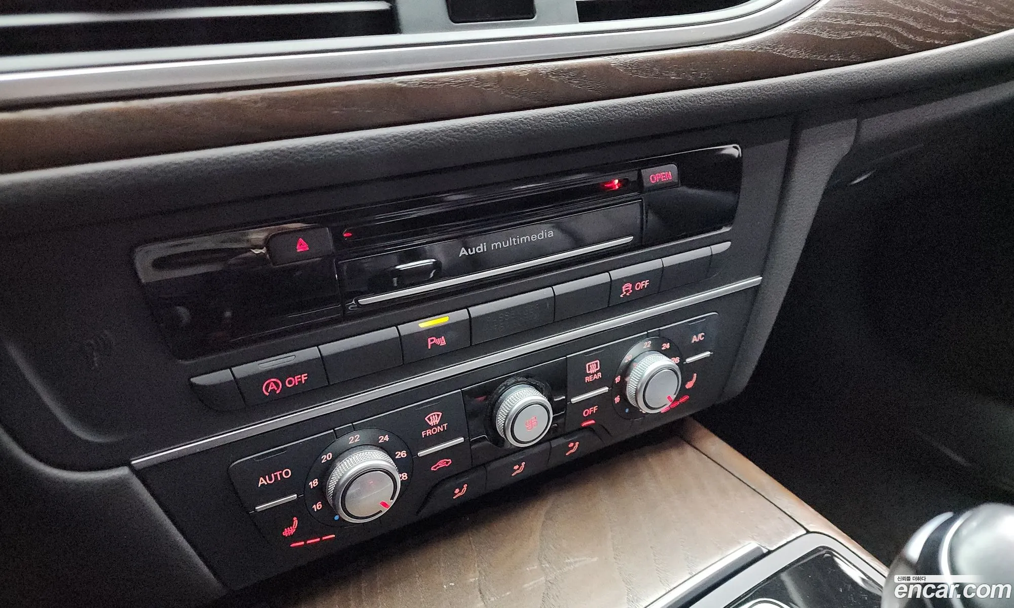 Audi A6 2015 — 18