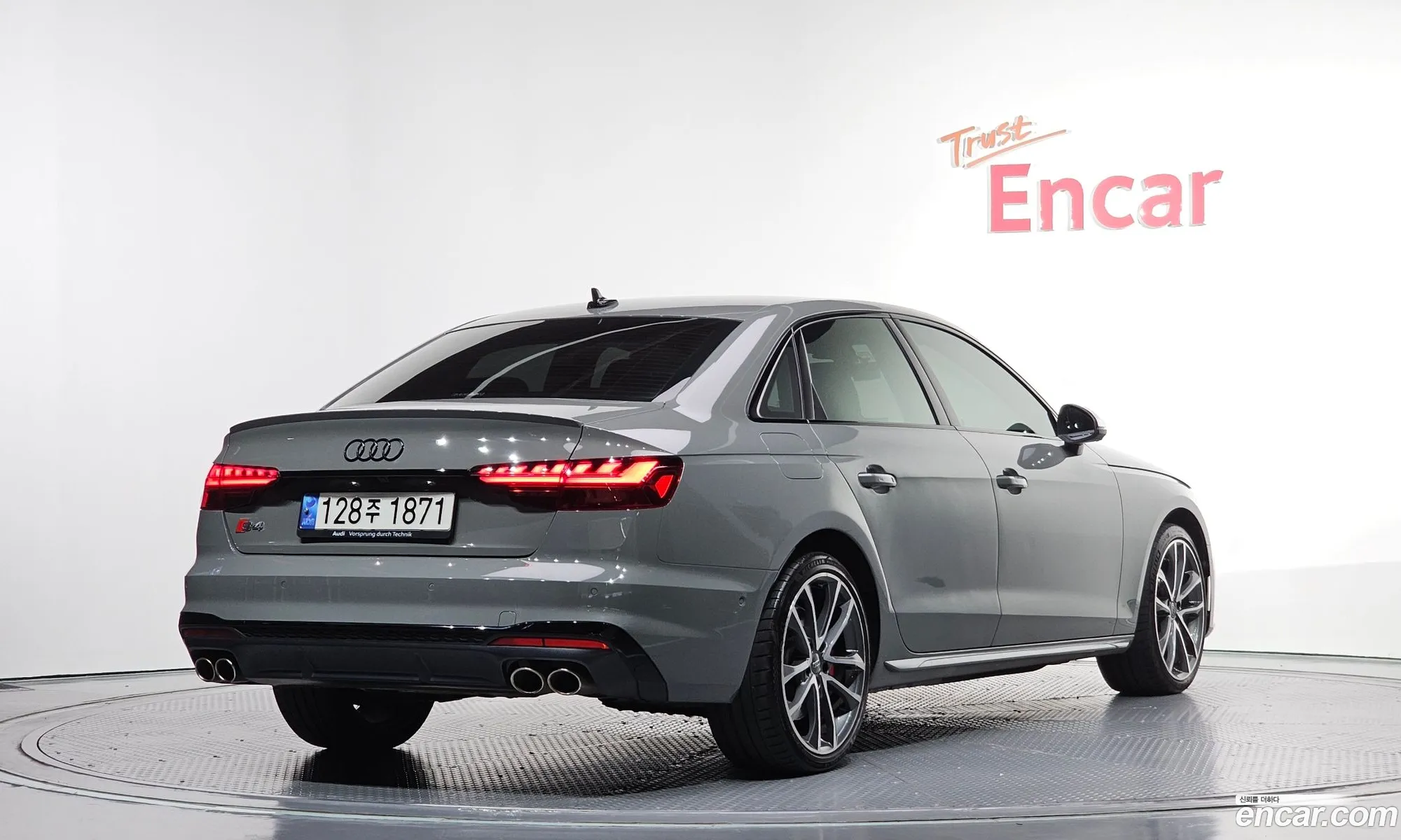 Audi S4 2021 WAUZZZF48MA026242 — 3