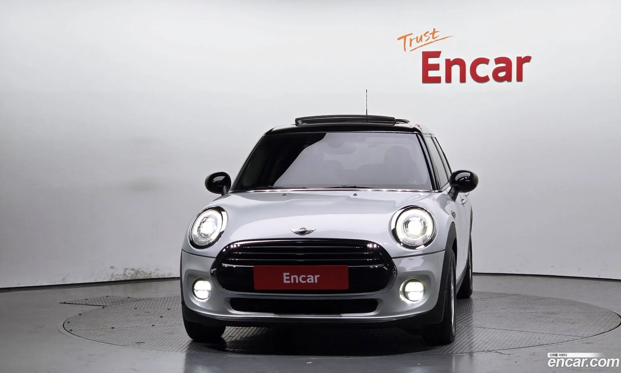 Mini Cooper D 2015 — 12