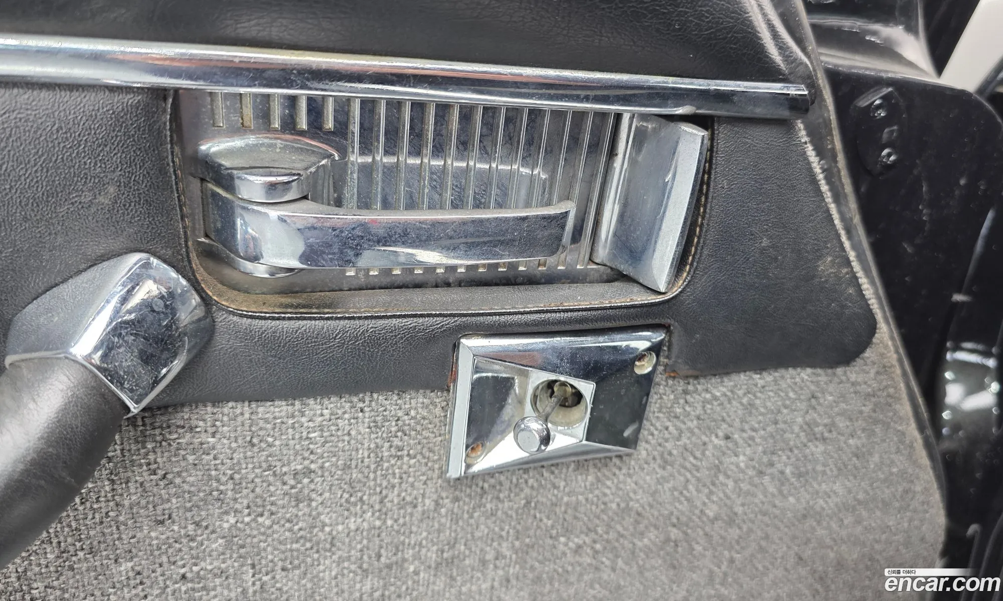 Jaguar XJ6