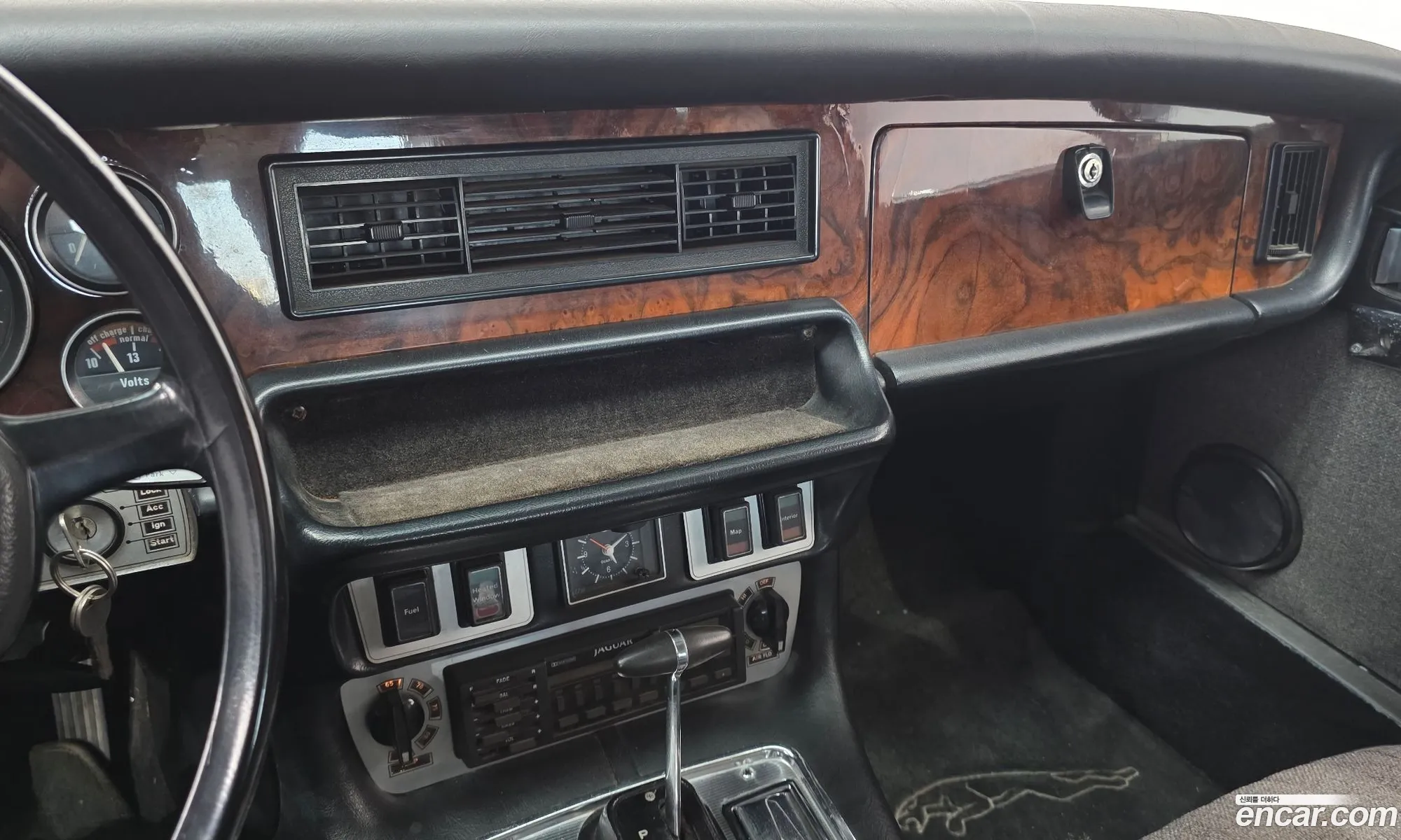 Jaguar XJ6 2004 KL90A3AFG4KZ00001 — 4