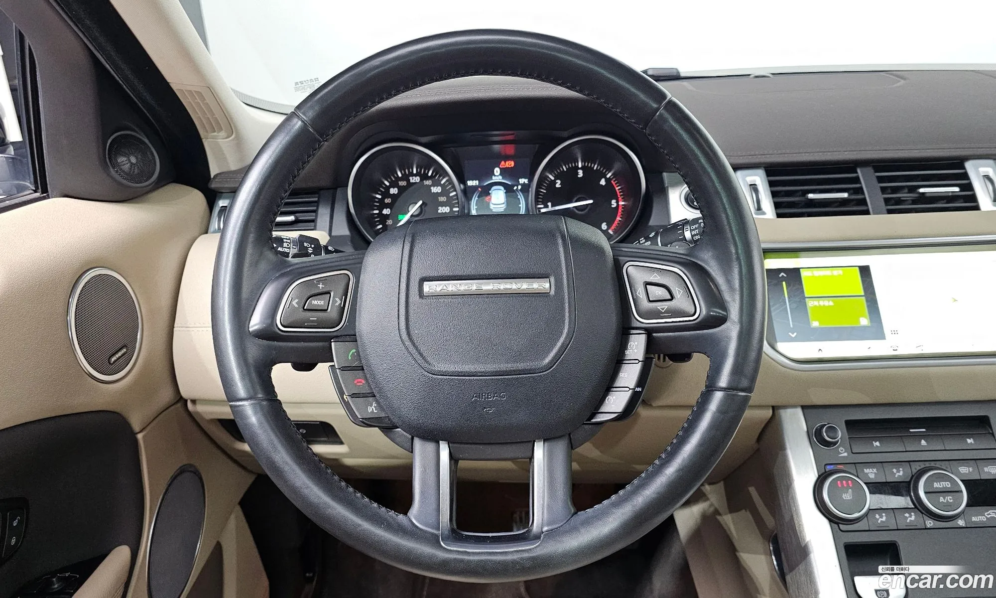 Land Rover Range Rover Evoque 2017 — 11
