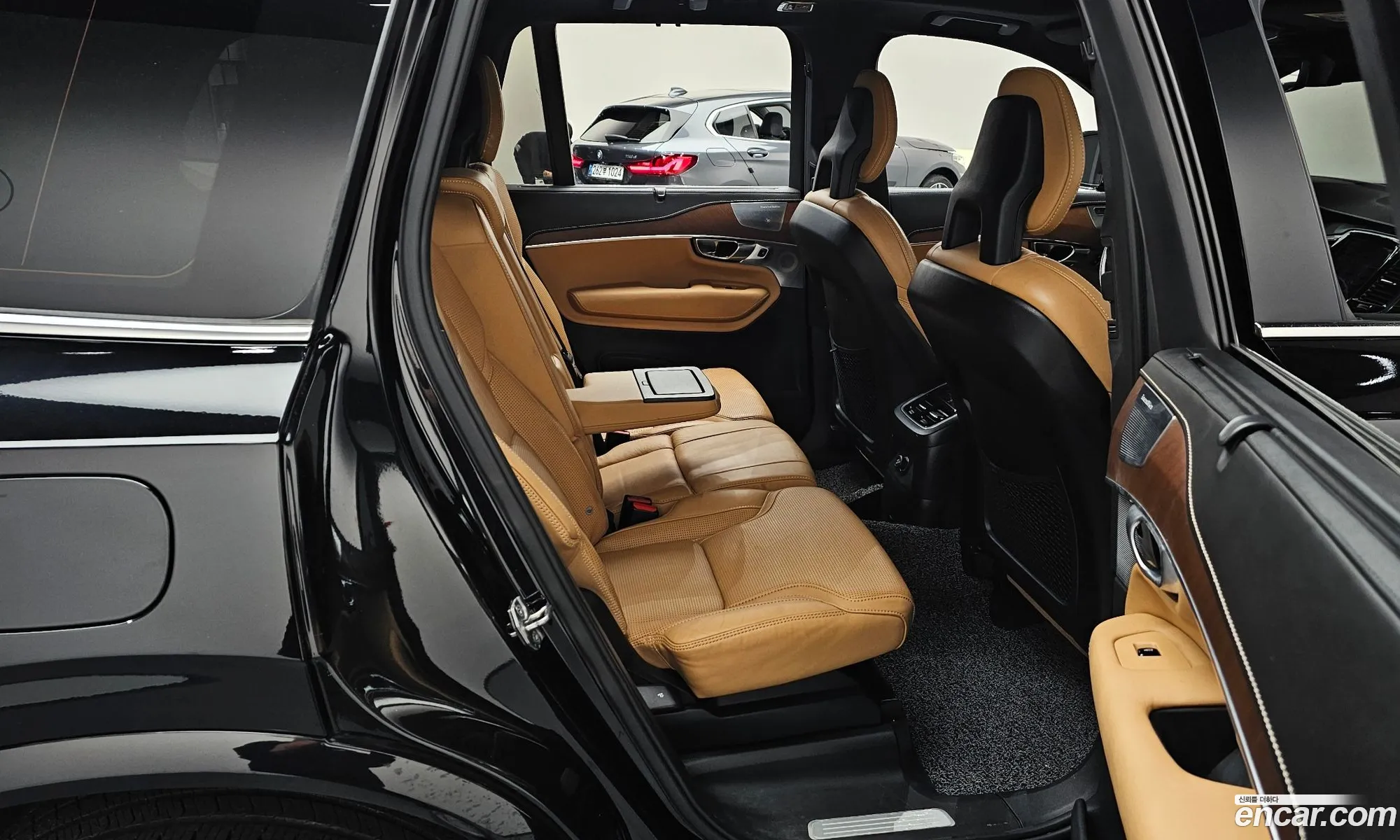 Volvo XC90 2017 — 8