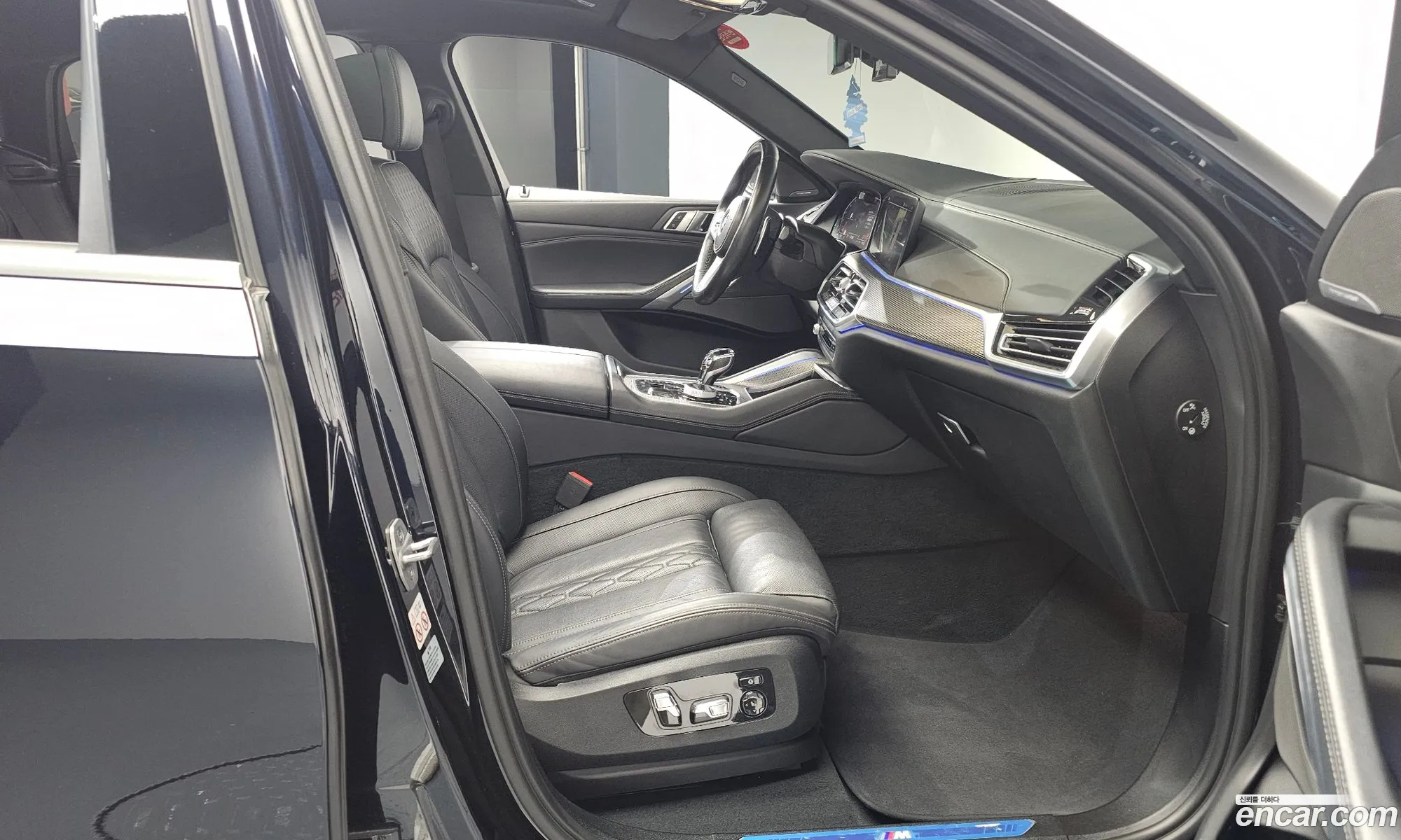 BMW X6 2023 — 14