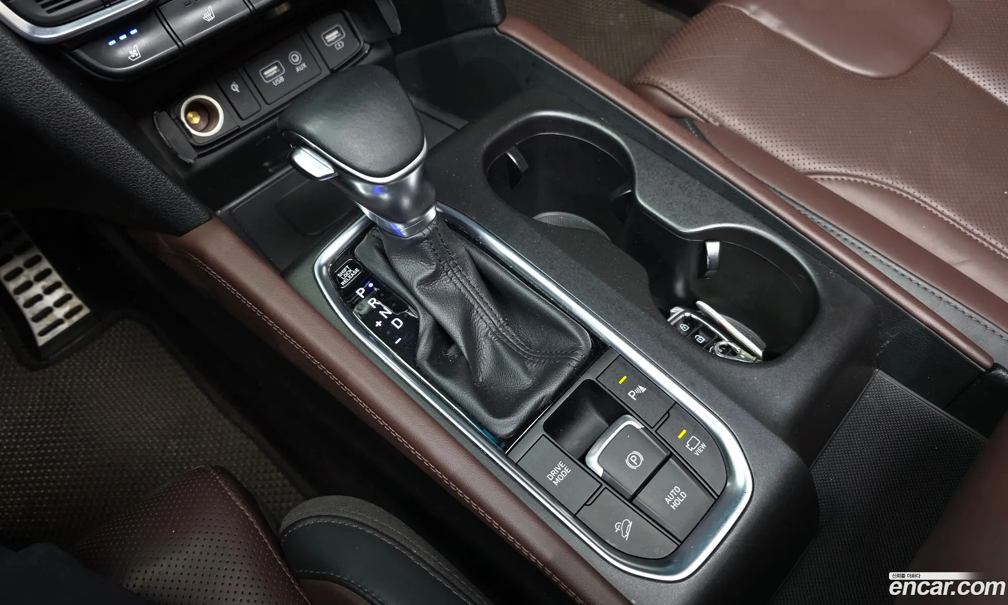 Hyundai Santa Fe TM 2018 KMHS581ADKU090502 — 18