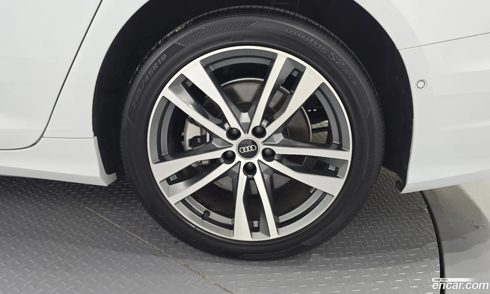 Audi A6 2023 WAUZZZF27PN043514 — 18