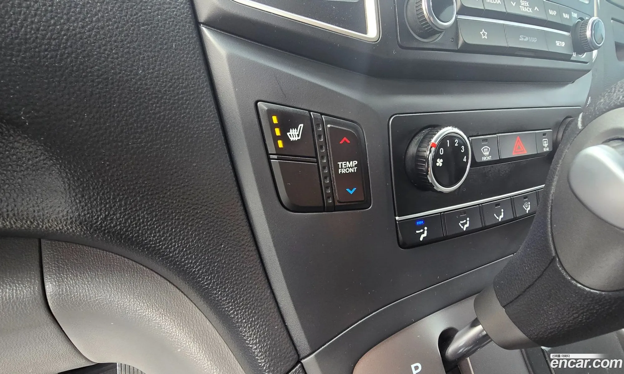 Hyundai Grand Starex 2018 — 3