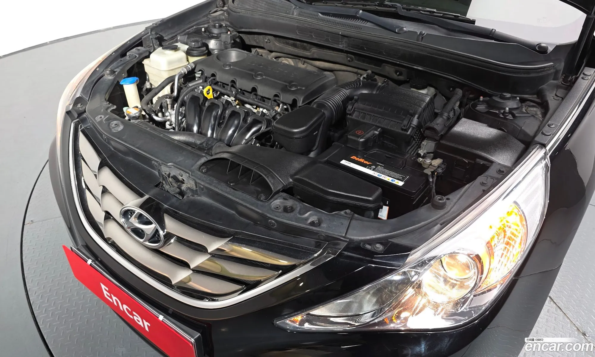 Hyundai YF Sonata 2010 — 13