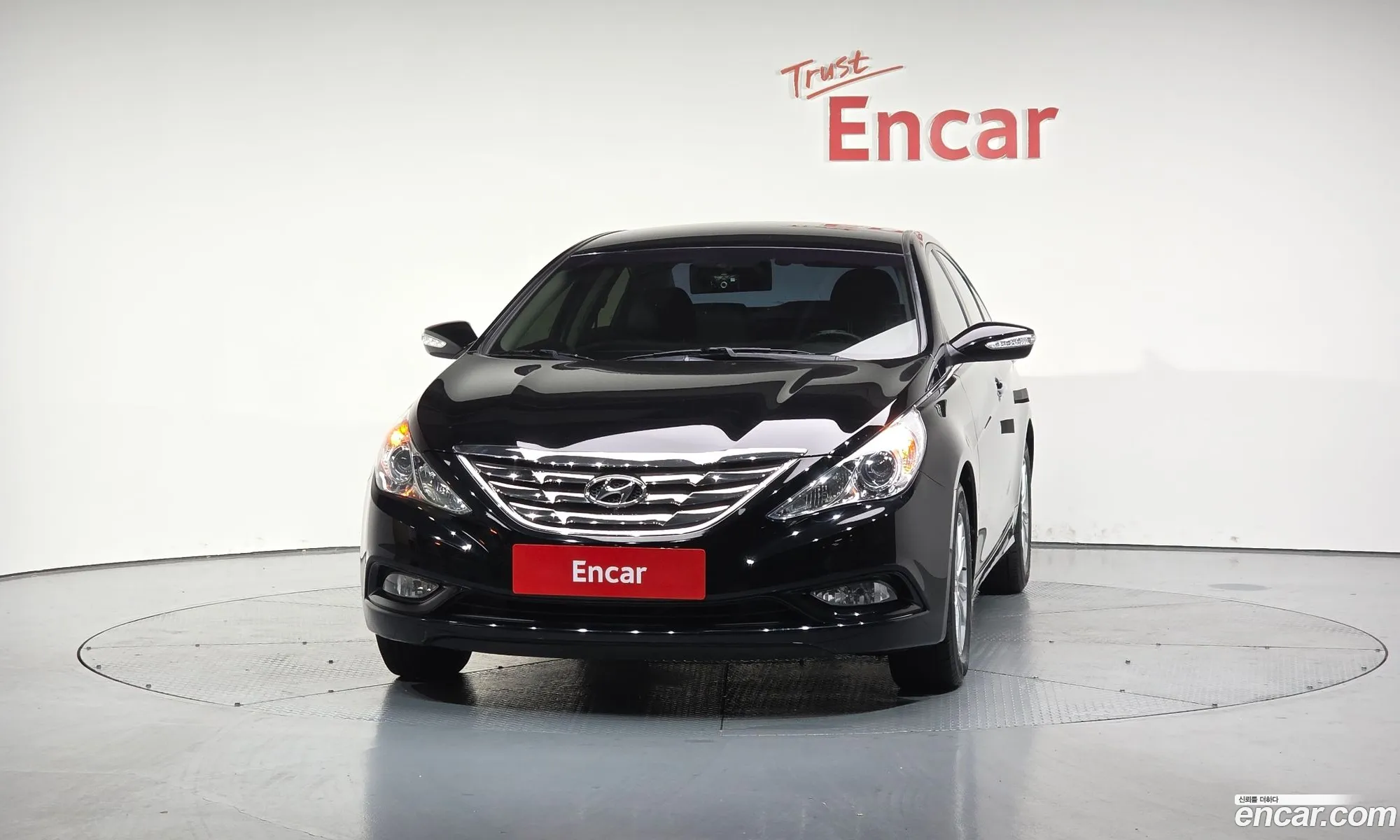Hyundai YF Sonata 2010 — 8