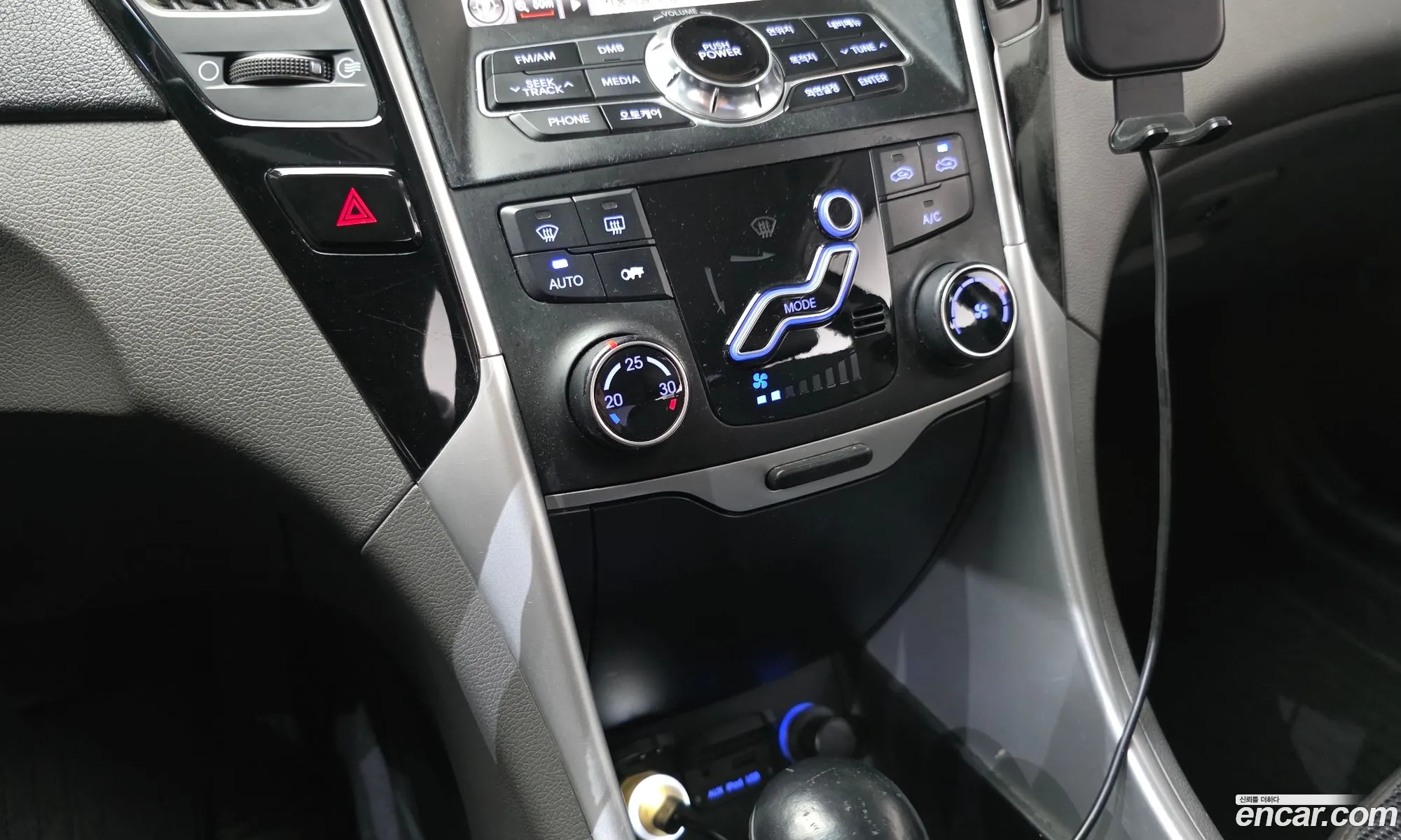 Hyundai YF Sonata 2010 — 5