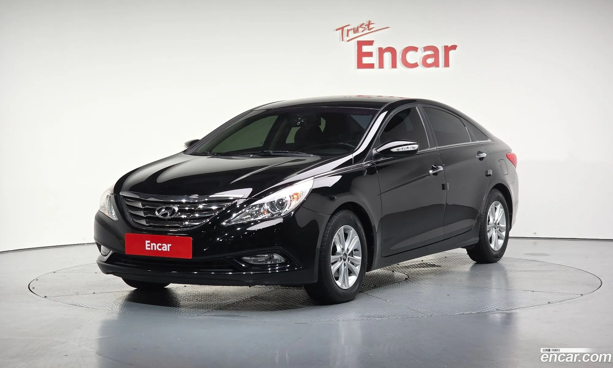 Hyundai YF Sonata 2010 — 3