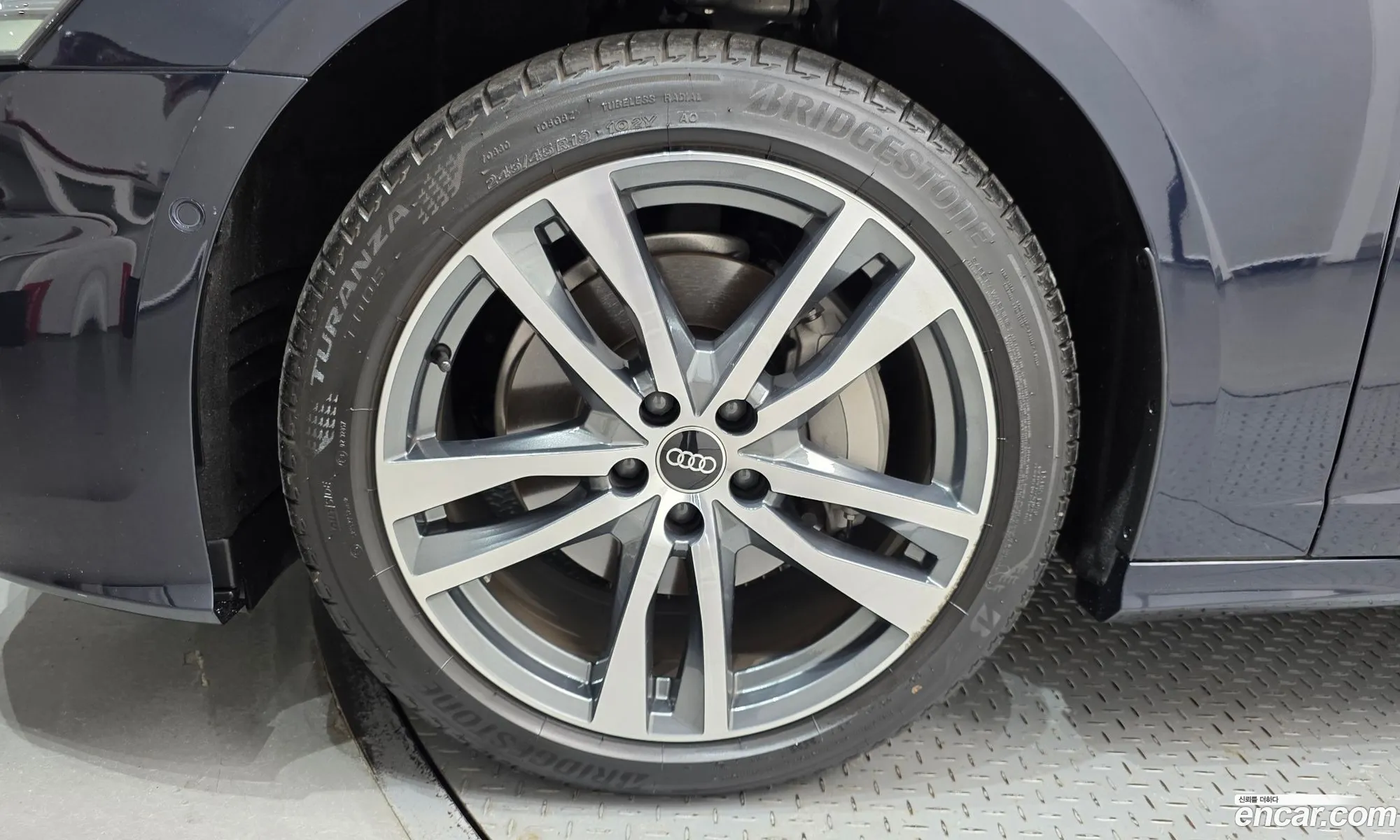 Audi A6 2022 WAUZZZF27PN014501 — 10