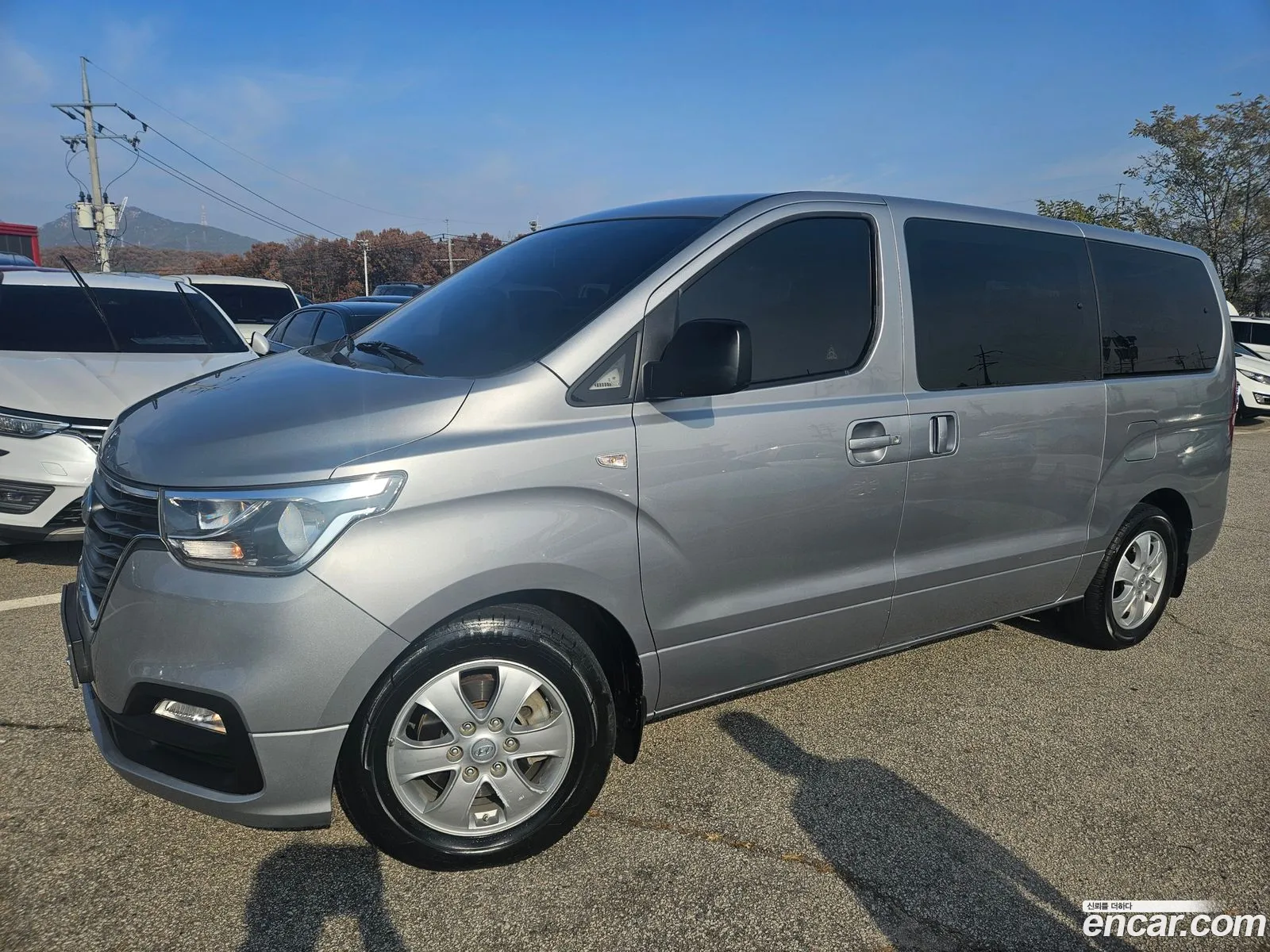 Hyundai Grand Starex 2020 — 19