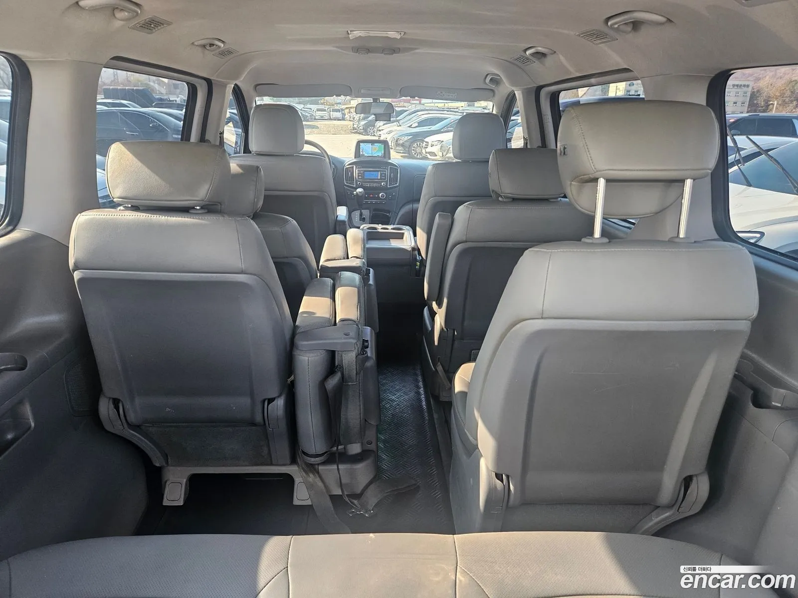 Hyundai Grand Starex 2020 — 15