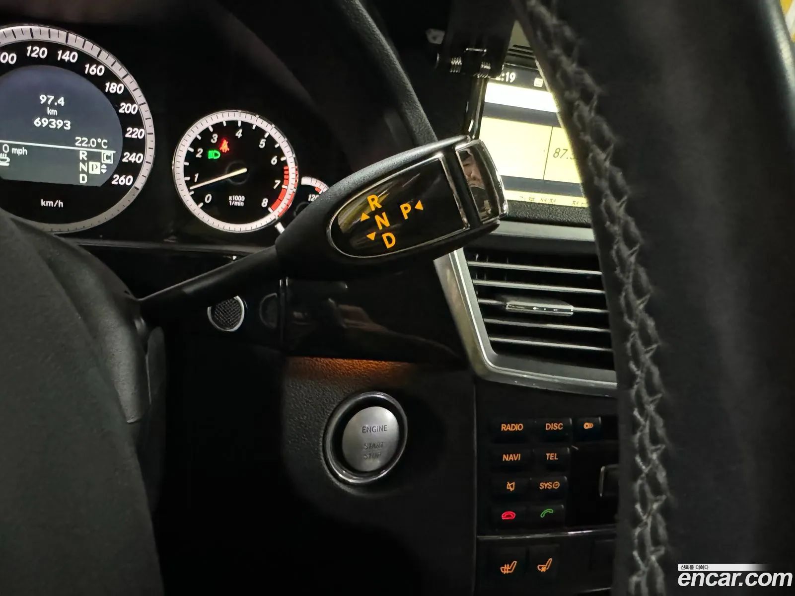Mercedes-Benz E-Class W212 2010 — 12