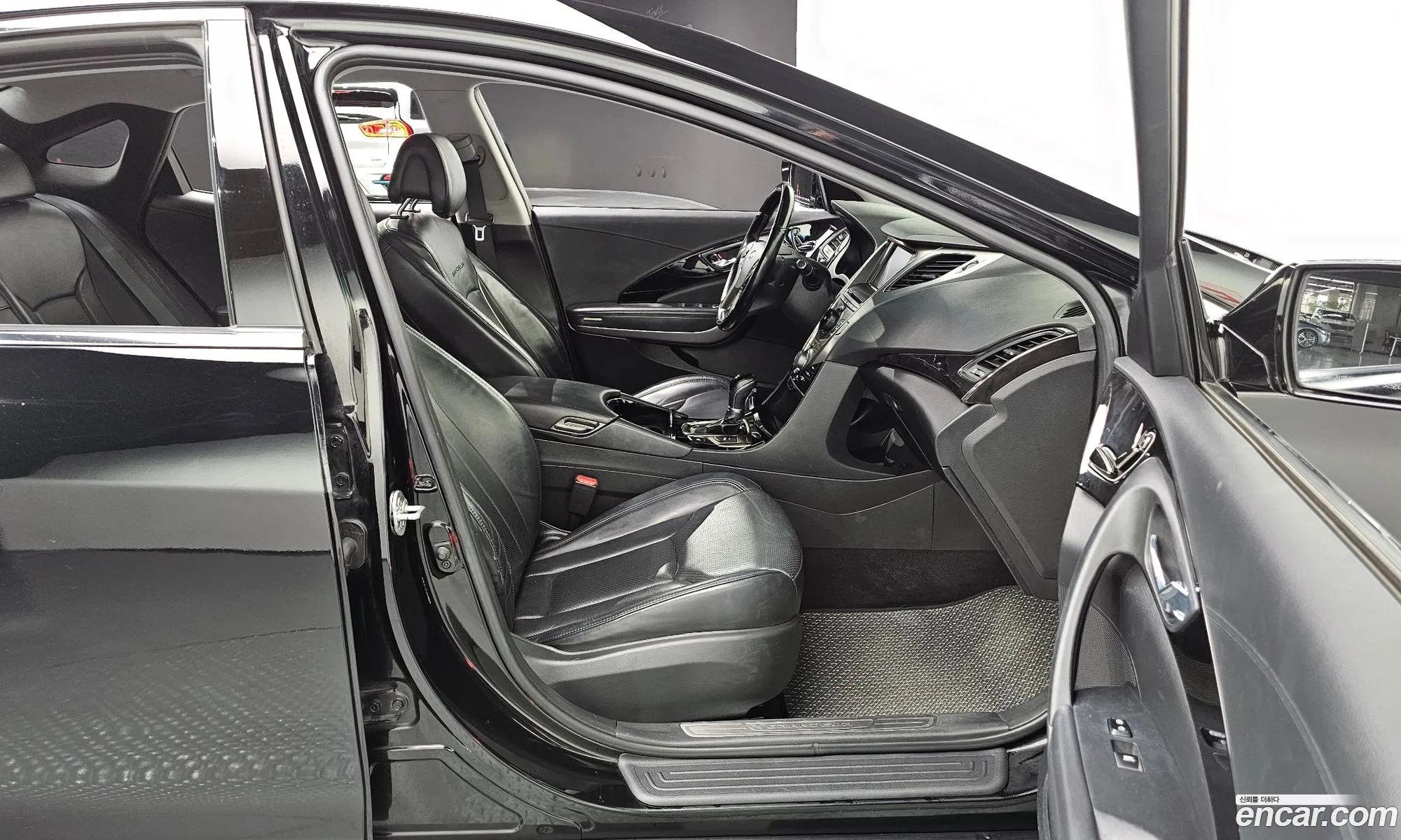 Hyundai Grandeur HG 2012 — 13