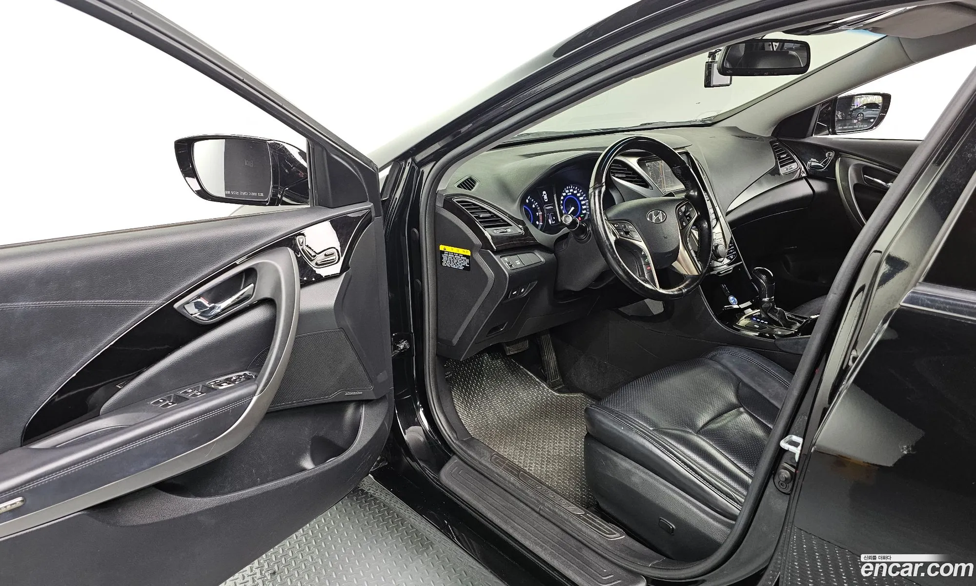 Hyundai Grandeur HG 2012 — 2